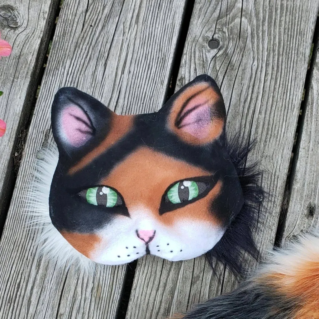 chat with ai character: therian mask 