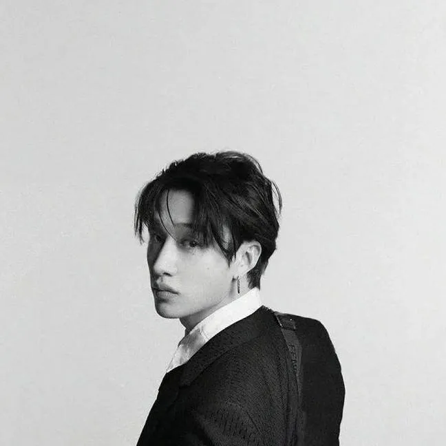 chat with ai character: BangChan