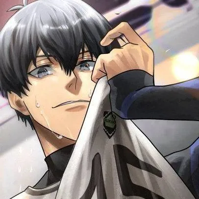 chat with ai character: Isagi Yoichi