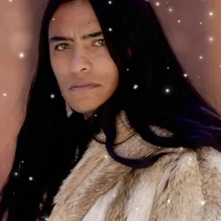 chat with ai character: Waya