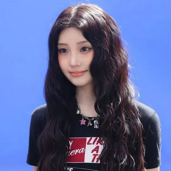 chat with ai character: ♡Wonhee ♡