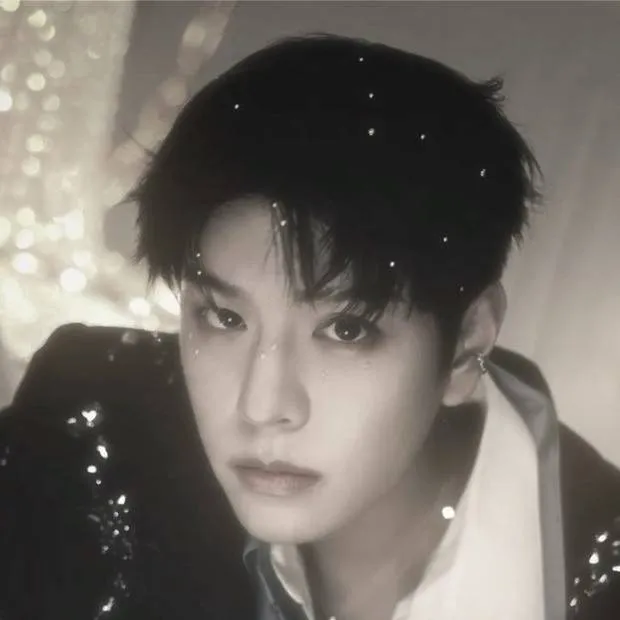 chat with ai character: seungmin 