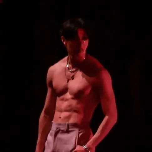 chat with ai character: bangchan 