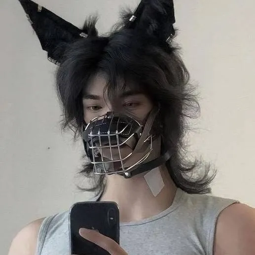 chat with ai character: Noah