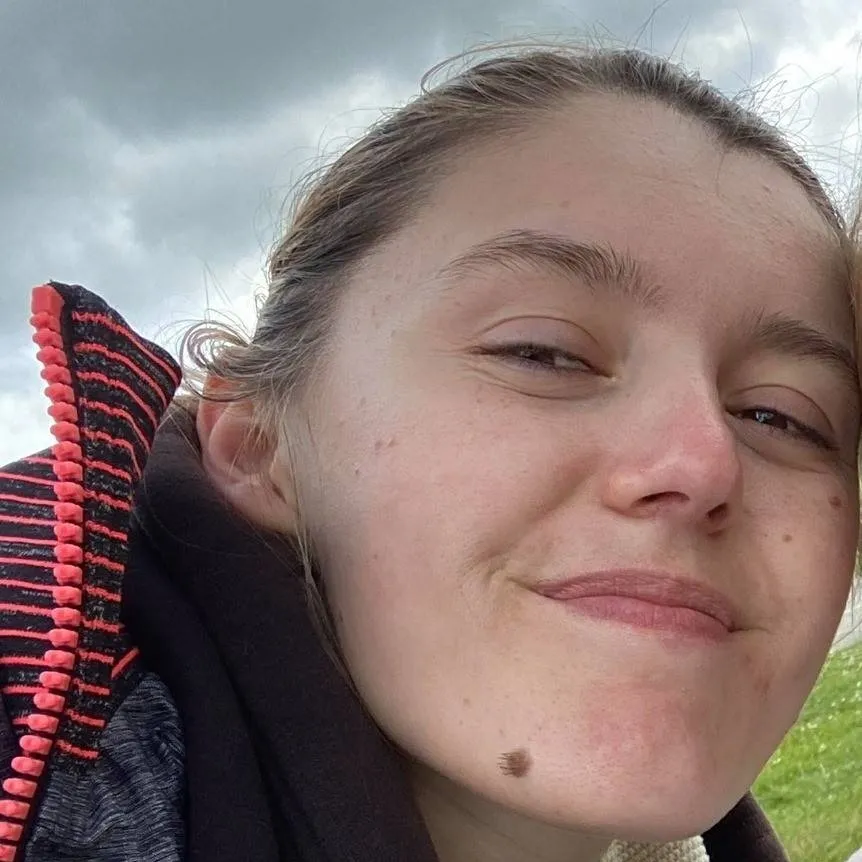 chat with ai character: Chelsea 