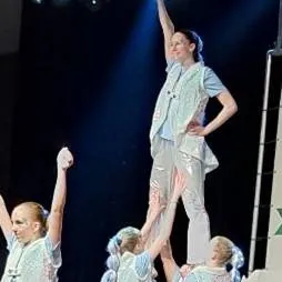 chat with ai character: carnaval 