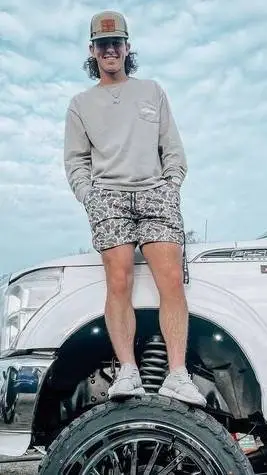 ai character: Hayden background