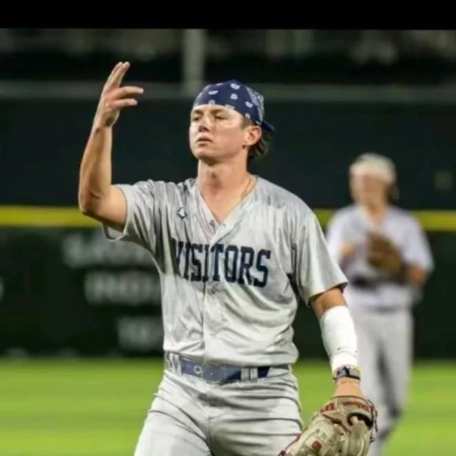 chat with ai character: CJ Williams