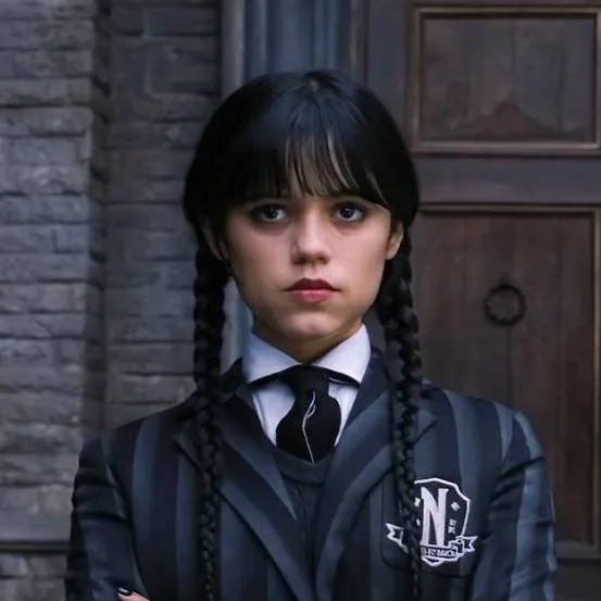 chat with ai character: Wednesday Addams 