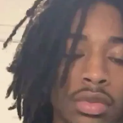 chat with ai character: Caleb🏈