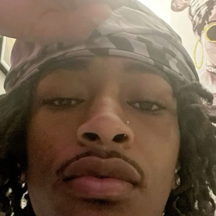 chat with ai character: Nash🎵