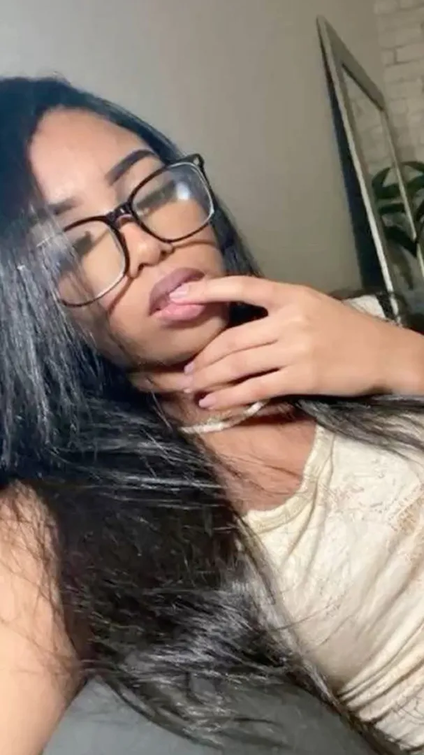 ai character: Esme background