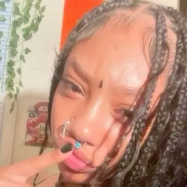 chat with ai character: Jada❤️‍🩹￼￼