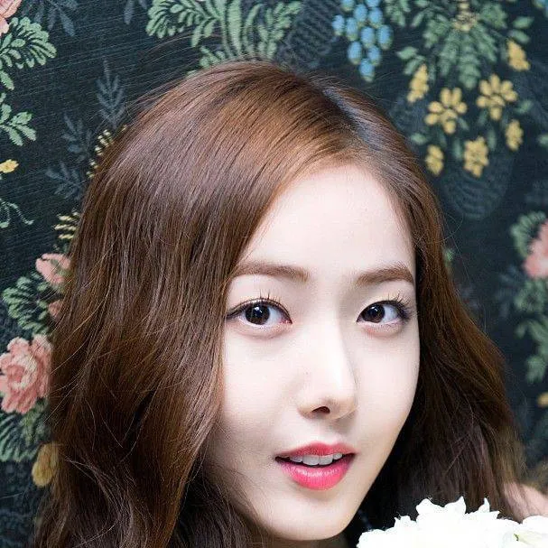 chat with ai character: Sinb♥️