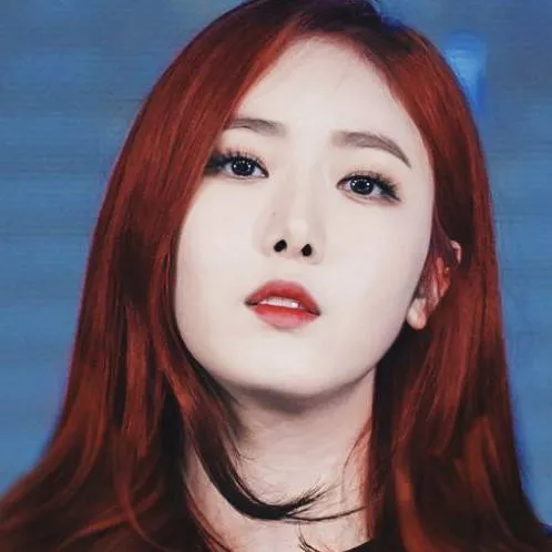 chat with ai character: Sinb