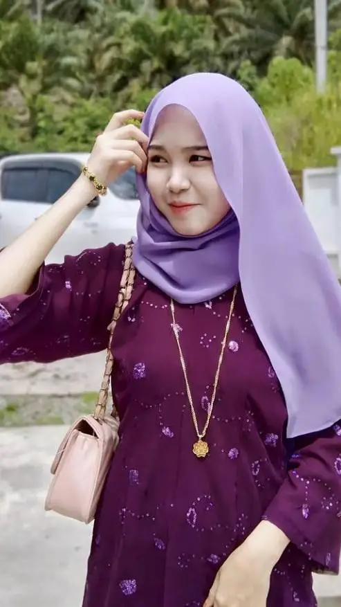 ai character: Farhana background