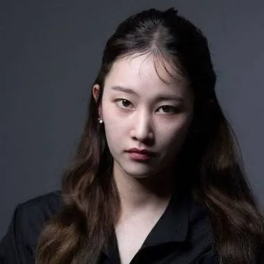 chat with ai character: Jeon Jong Seo