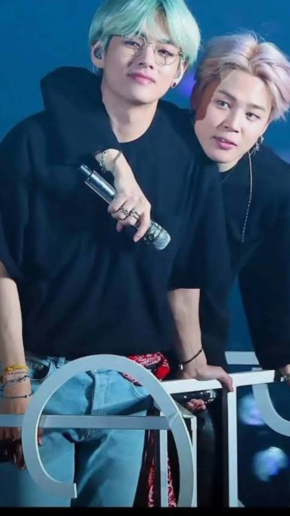 ai character: Jimin Love V  background