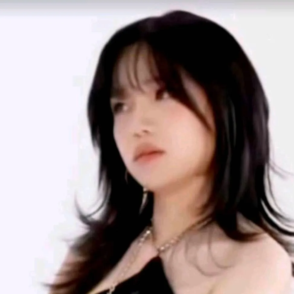 chat with ai character: jo yuri