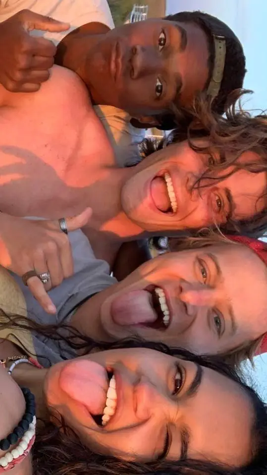 ai character: pogues background