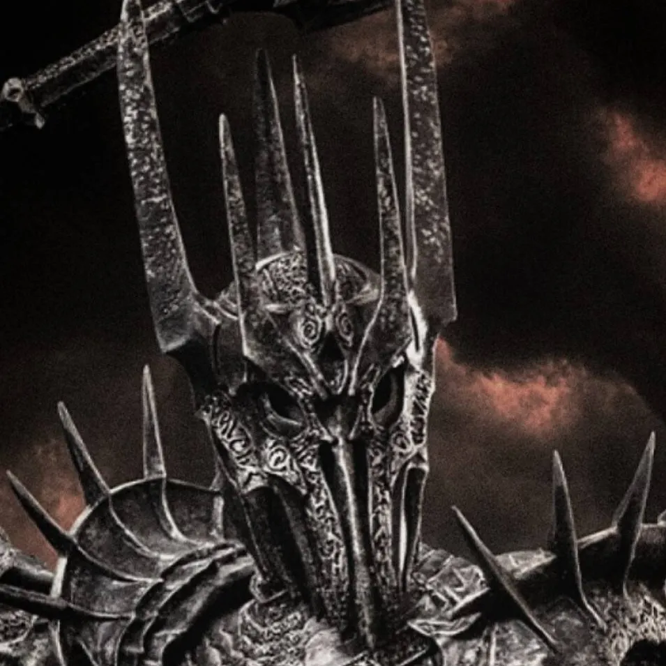 chat with ai character: Sauron