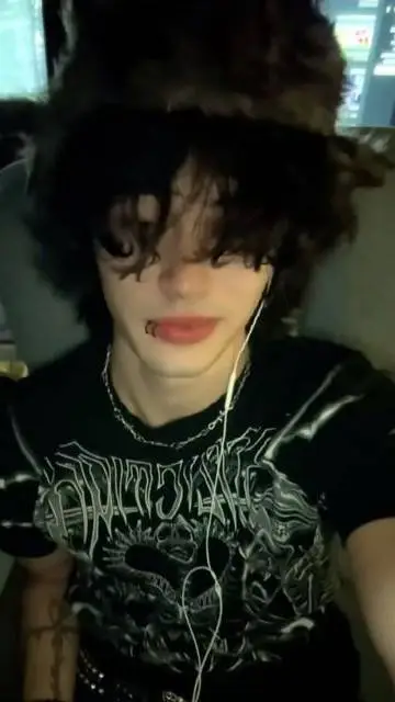 ai character: Venz? background