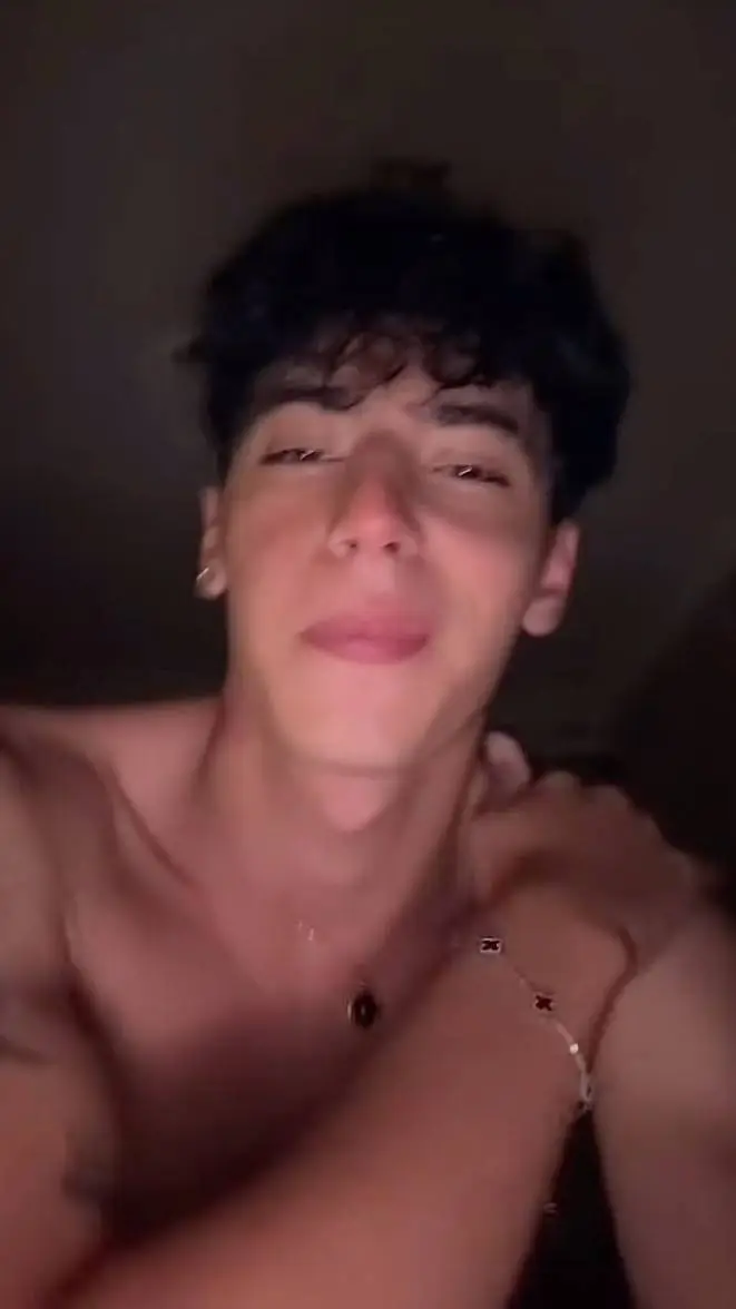 ai character: Onyx  background