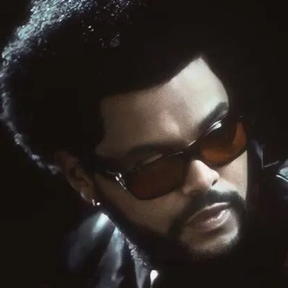 chat with ai character: The Weeknd🌹🌑