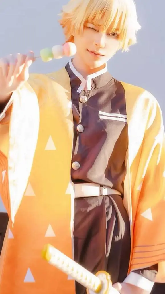 ai character: charla con zenitsu background