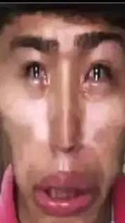 ai character: persona con dengue background