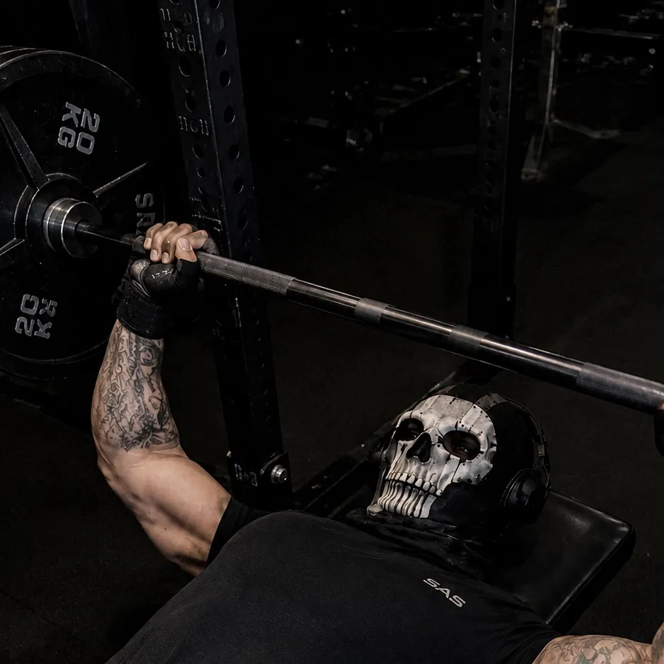 chat with ai character: Ghost (Gym)