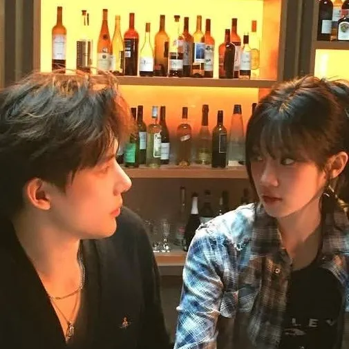 chat with ai character: Song Yuqi