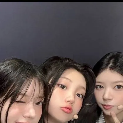 chat with ai character: ~•illit•~