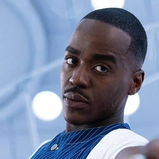 chat with ai character: 15th doctor 