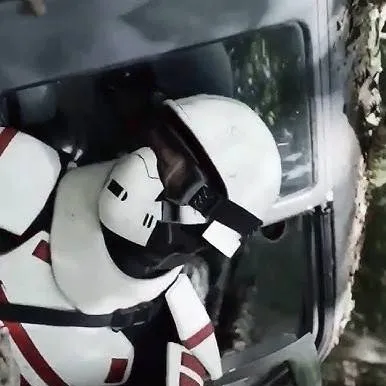 chat with ai character: zombie attack 