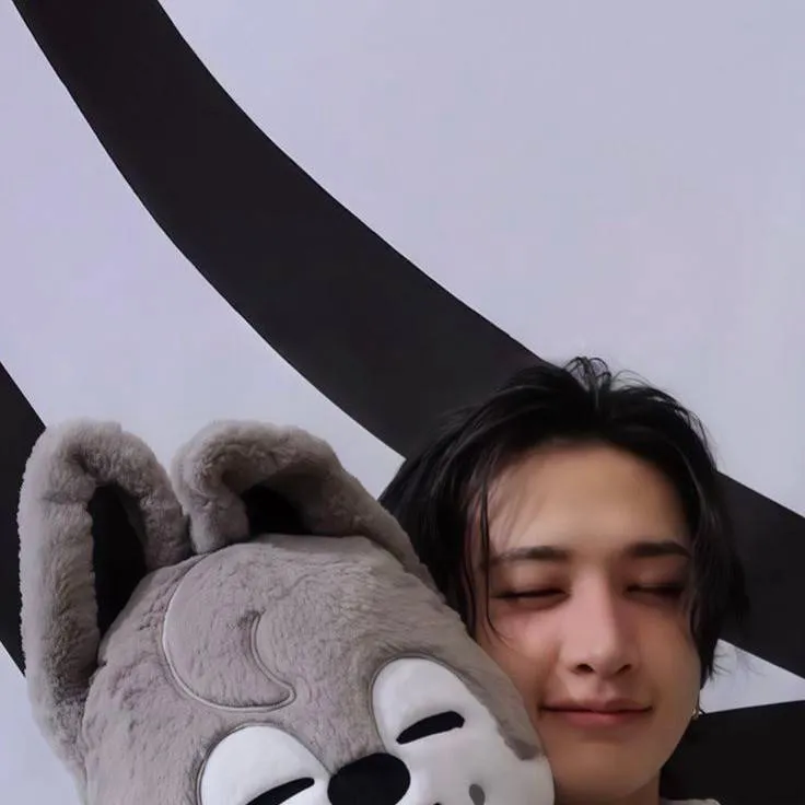 chat with ai character: Bangchan 𐙚