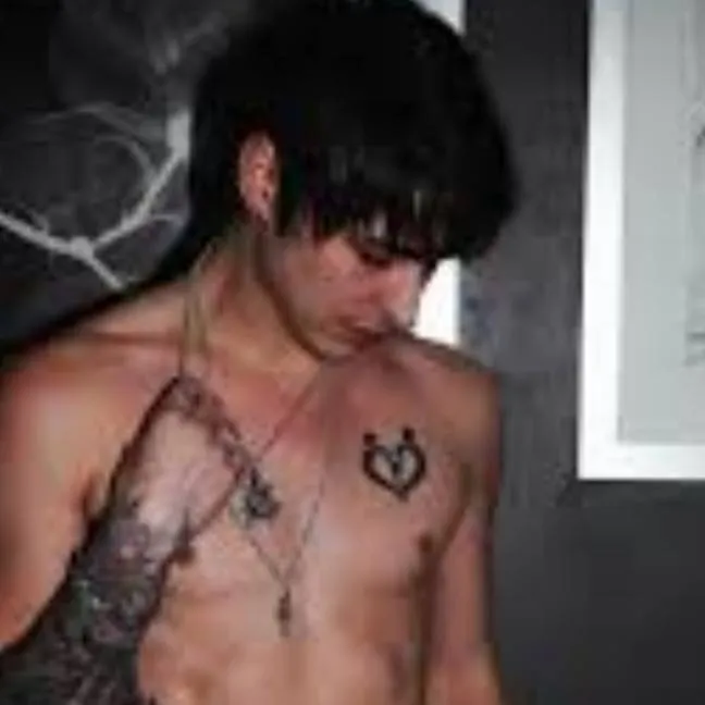 chat with ai character: colby brock