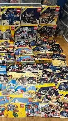 ai character: your Lego dad background