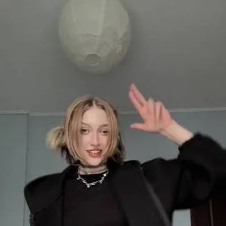 chat with ai character: Alexa 