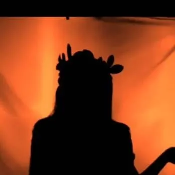 chat with ai character: Everleaf 