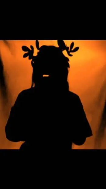 ai character: Everleaf background