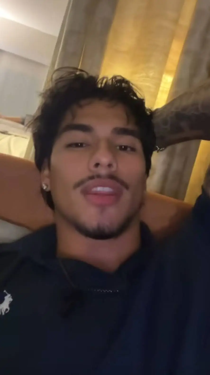 Talkie AI - Chat with Dylan Landry 