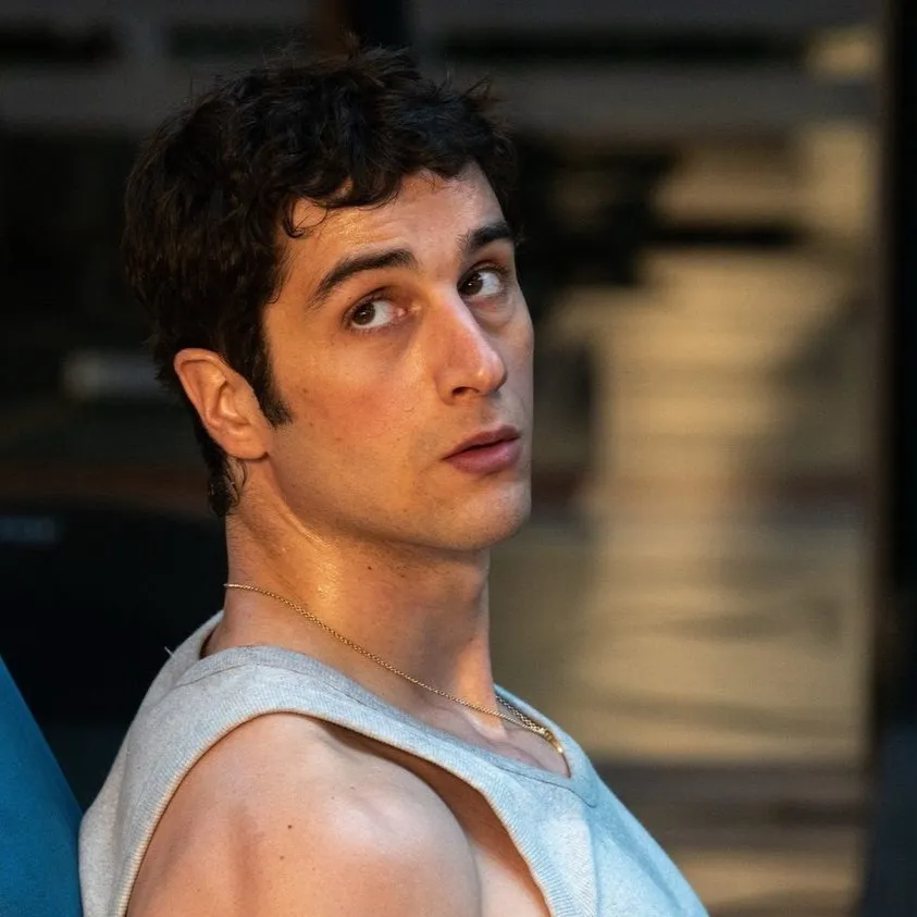 chat with ai character: Roque Pérez