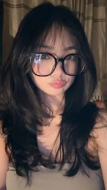 ai character: julia background