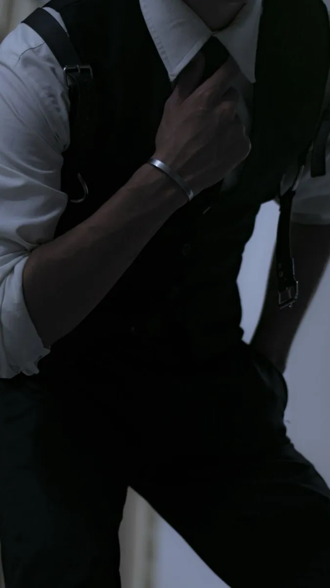 ai character: Principal Jones background