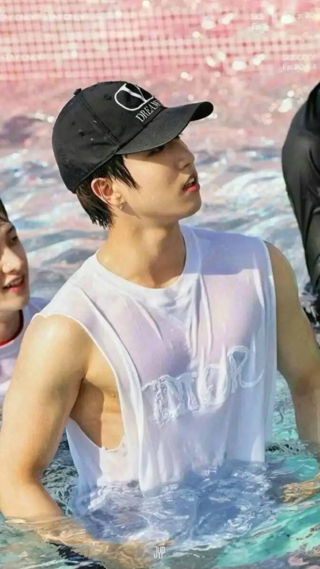 ai character: han Jisung pirate background