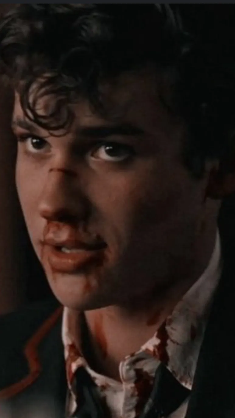 ai character: Mattheo Riddle background