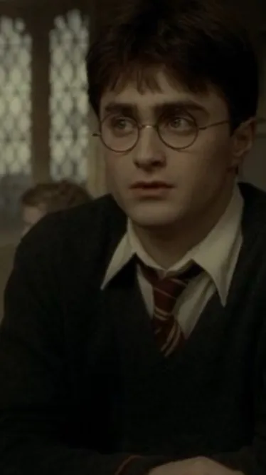 ai character: Harry Potter🪄 background