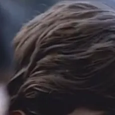 chat with ai character: Theo