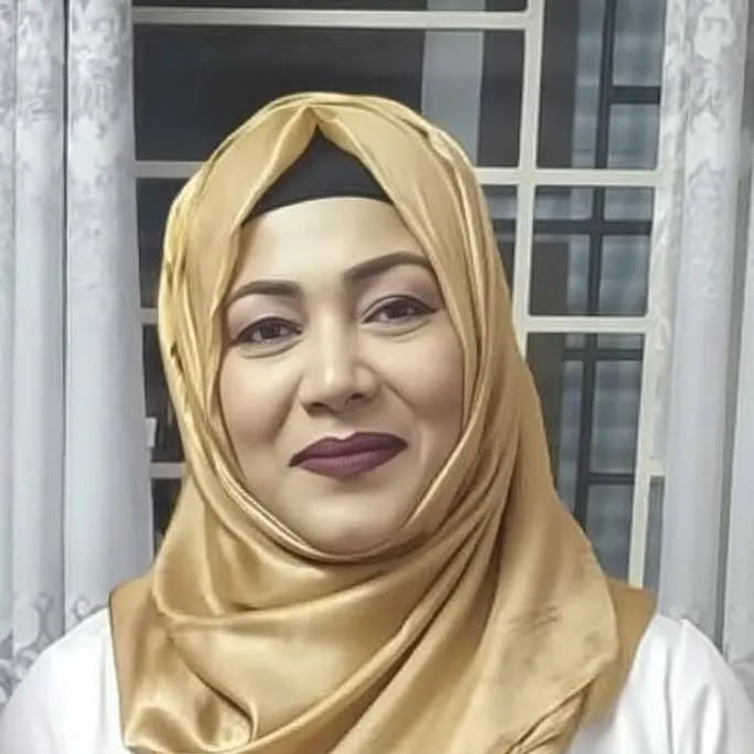 chat with ai character: Aunt